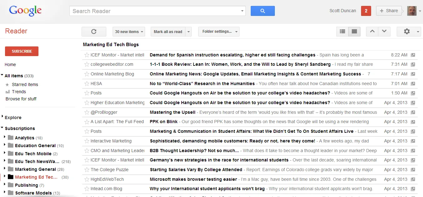 initial version of google reader with a simple sidebar and content on right